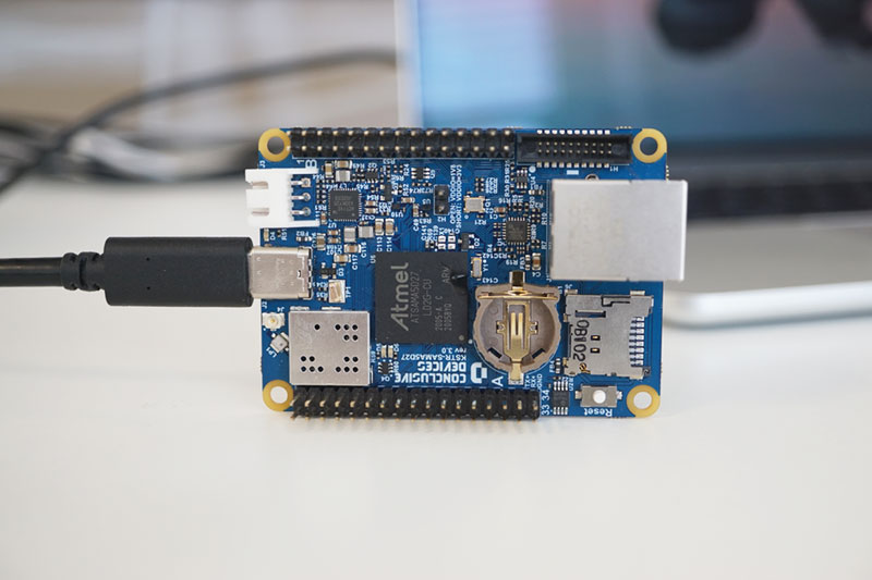 KSTR-SAMA5D27 on desk